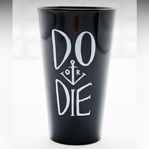 UO (4) Do Or Die Anchor Glasses